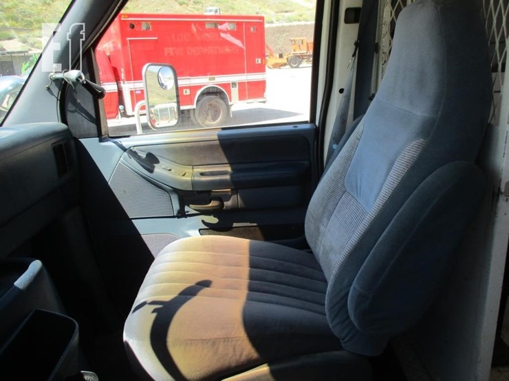 1992-ford-e350-image-8