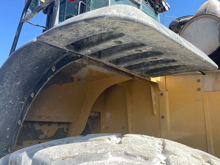 caterpillar-982m-image-35