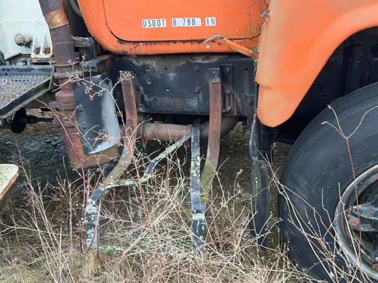 #303-•-mack-crane-truck-image-36