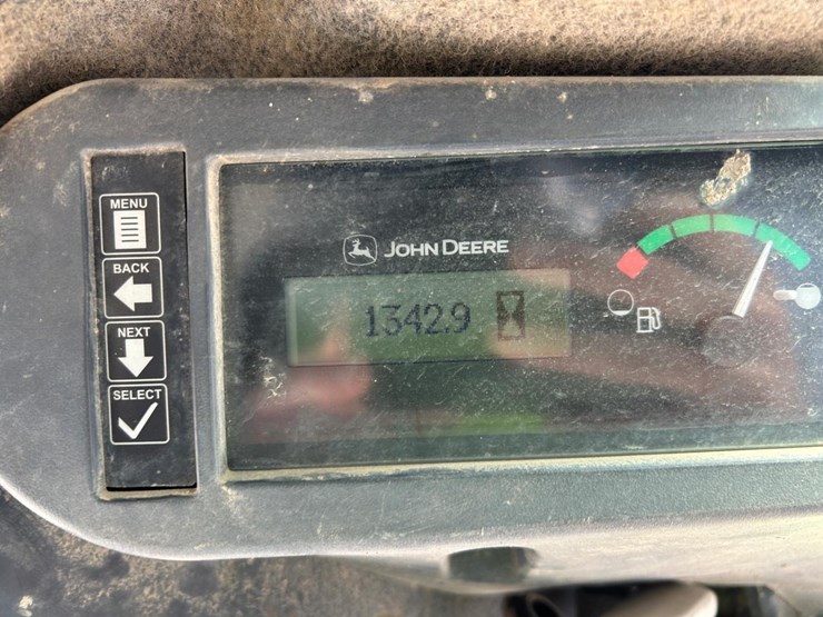 2019-deere-317g-image-21