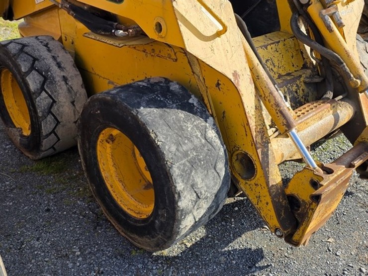 john-deere-270-image-6