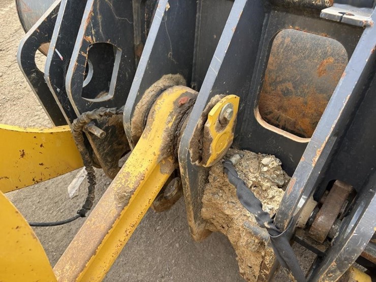 komatsu-wa380-8-image-13