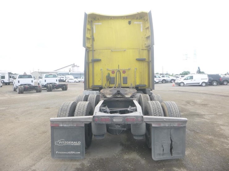 2024-peterbilt-579-image-6