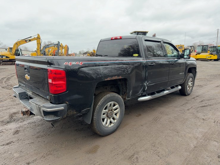 2016-chevrolet-silverado-2500hd-image-5