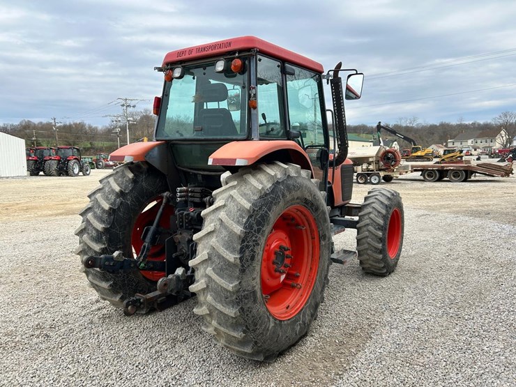 kubota-m105s-image-4