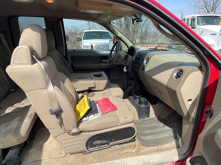 #5675-•-2006-f150-4x4-extended-cab-long-box-(has-wi-title)-image-92