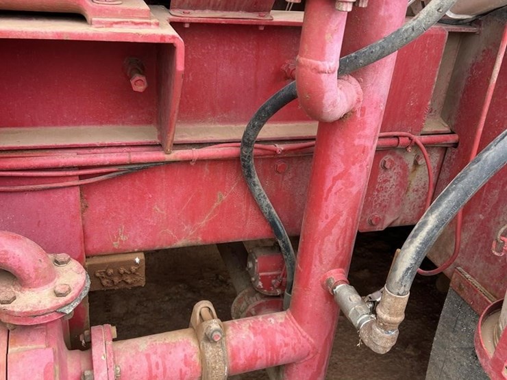 2004-peterbilt-357-image-32