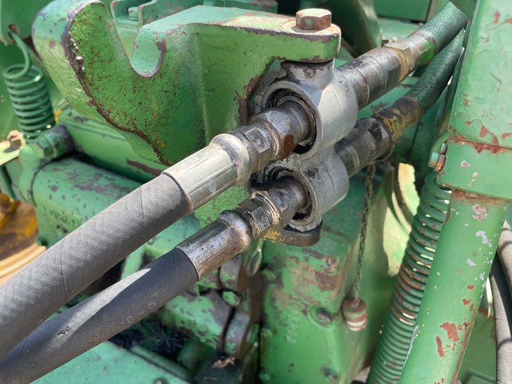 1961-john-deere-2010-image-45