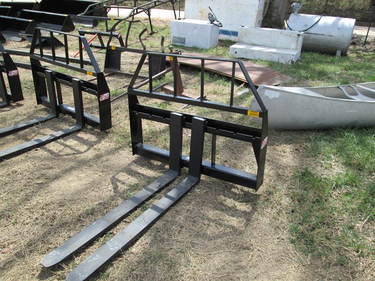 #44056-•-4'-skid-steer-forks-image-1