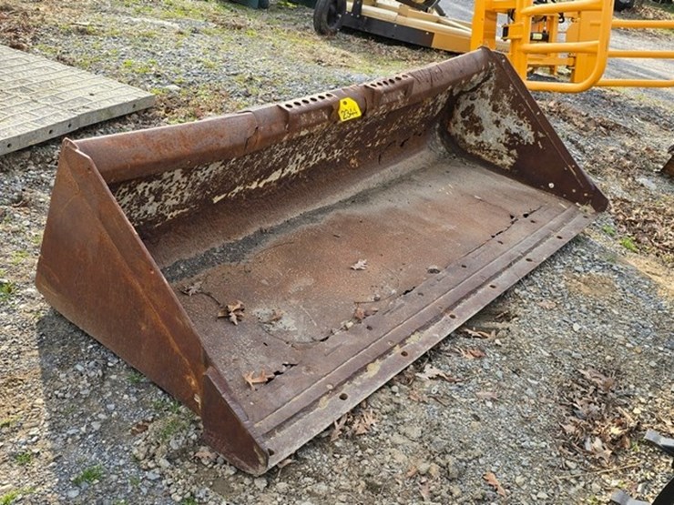 78"-skidloader-bucket-image-1