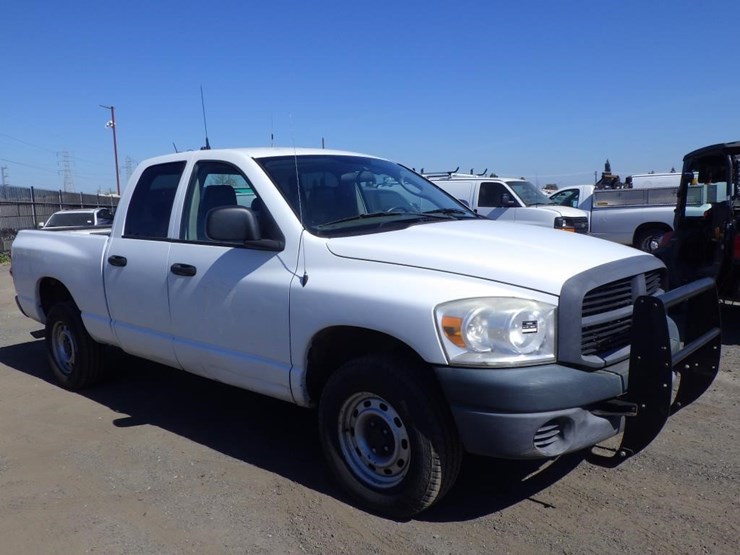 2007-dodge-ram-1500-image-2