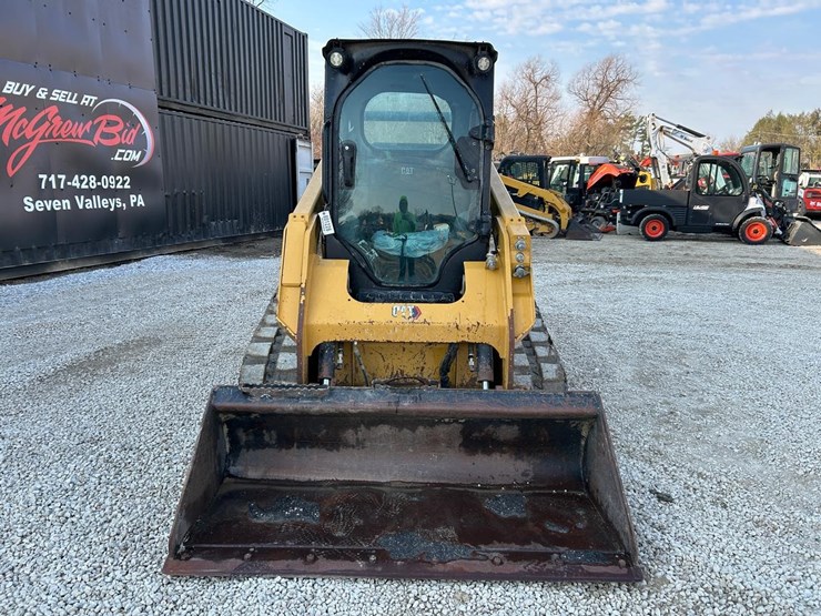 2023-caterpillar-259d3-image-7