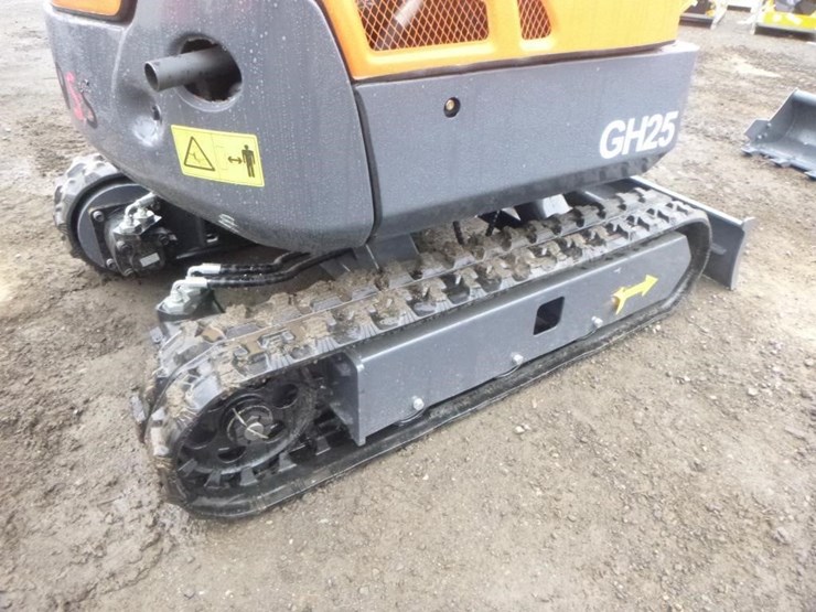 aboss-gh25-hydraulic-excavator-image-27