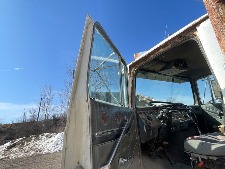 1987-ford-ltl9000-image-114