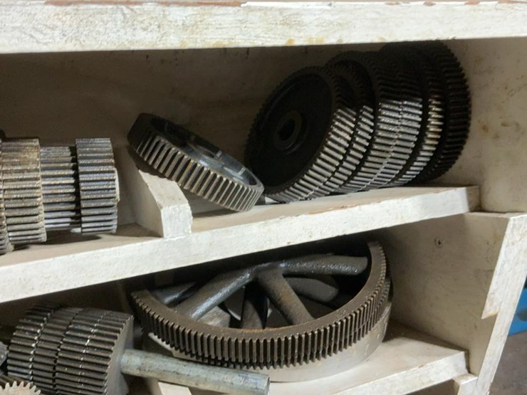 #232-•-shelf-and-contents-image-10