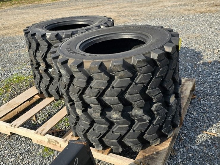 new-4-forerunner-12-16.5-hd-skidloader-tires-image-2