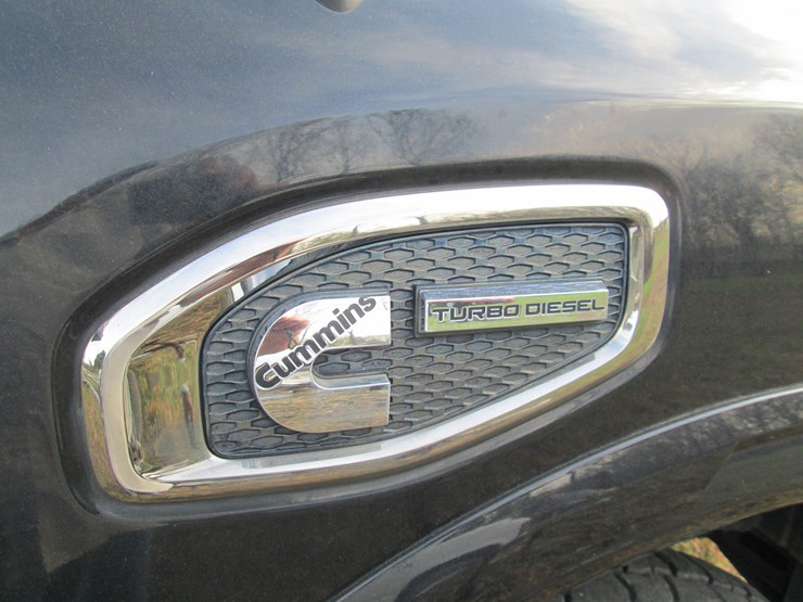 2016-nissan-titan-image-15