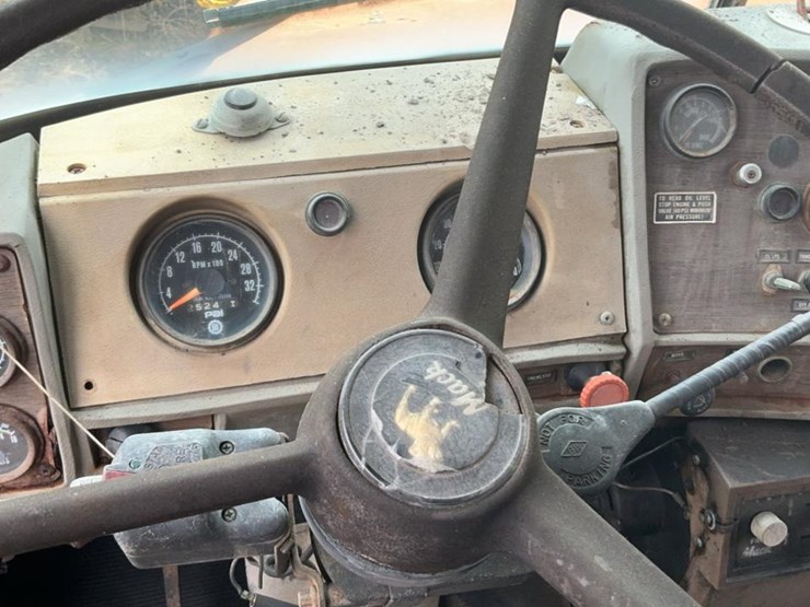 #303-•-mack-crane-truck-image-29