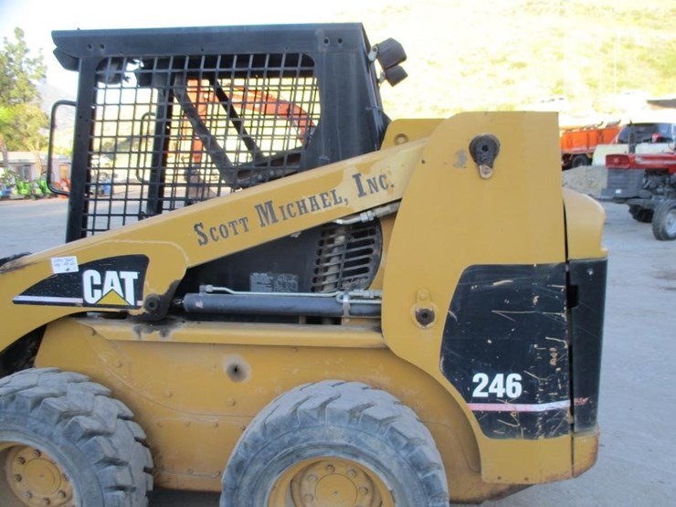 2002-caterpillar-246d-image-16