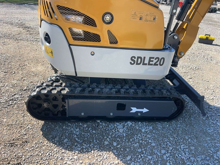 sdlanch-sdle20-mini-excavator-image-14