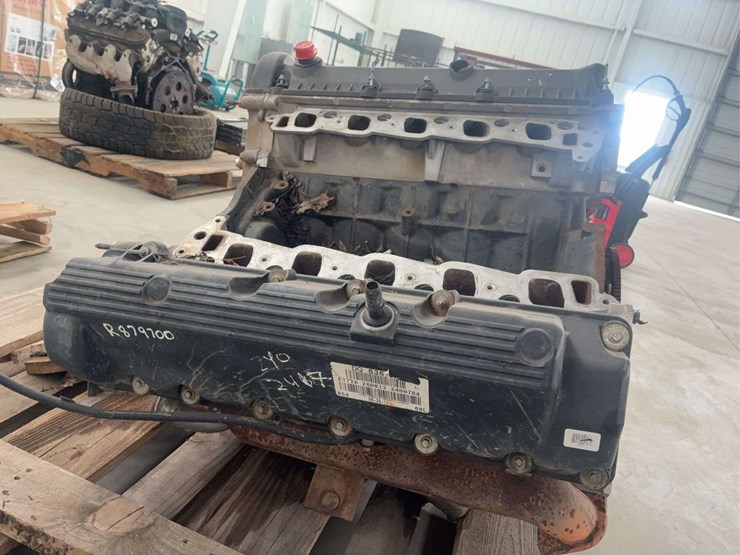 ford-6.8-liter-v10-engine-core-–-as-is-for-parts-or-rebuild-image-3