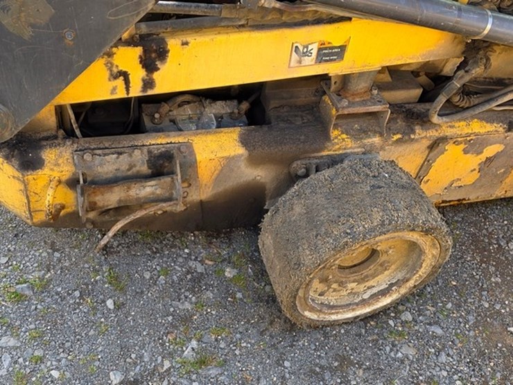 new-holland-ls180-image-11