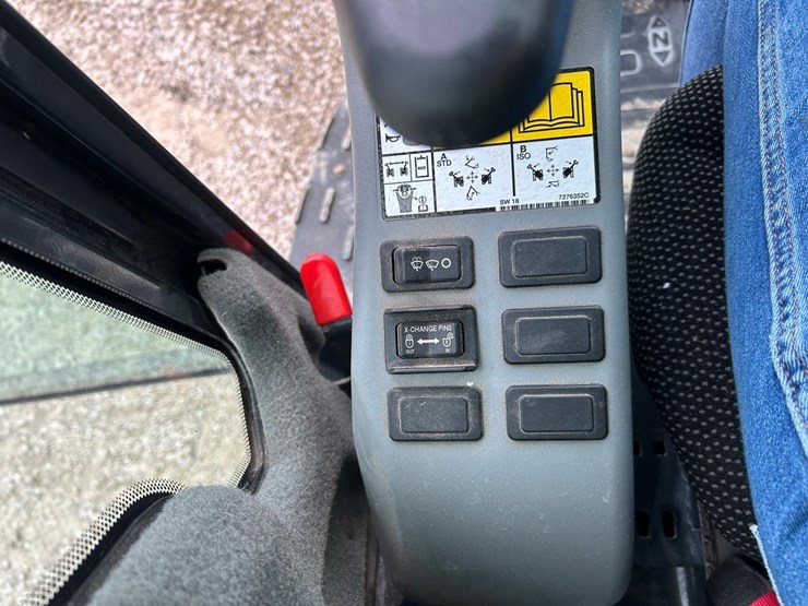 2022-bobcat-e50-image-28