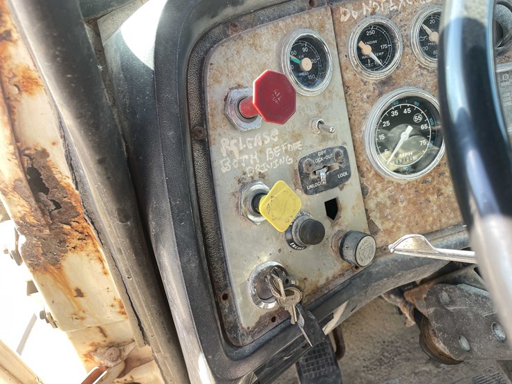 1987-ford-ltl9000-image-62