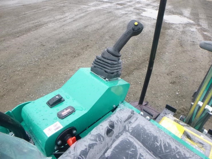 2026-agt-h15r-hydraulic-excavator-image-21