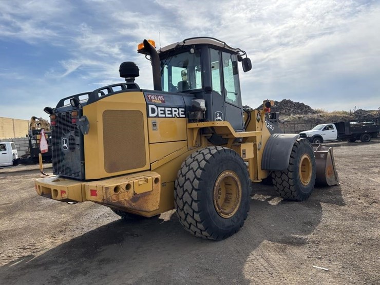 2008-deere-624j-image-3