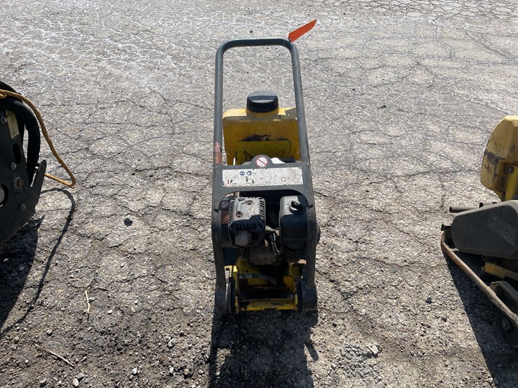 #5689-•-wacker-vp1135-plate-compactor-image-6