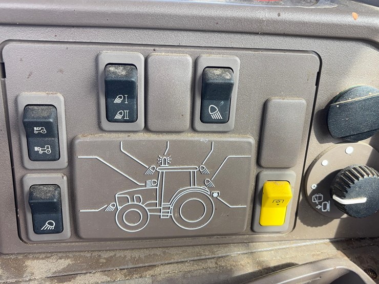 john-deere-6195m-image-23