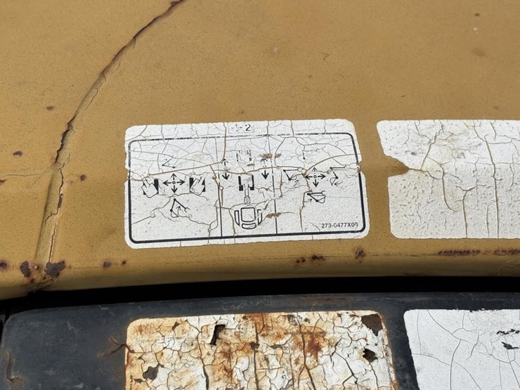 2010-caterpillar-303-image-35