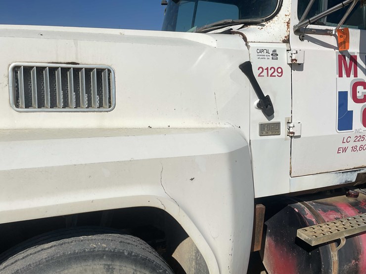 1987-ford-ltl9000-image-34