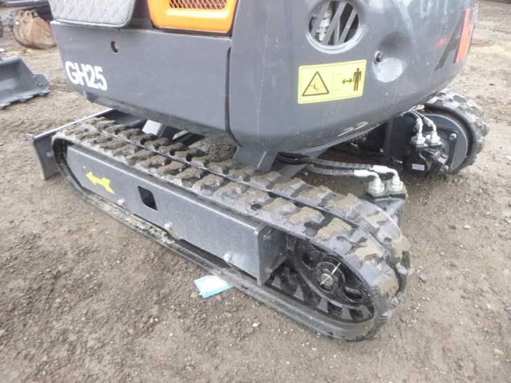 aboss-gh25-hydraulic-excavator-image-28