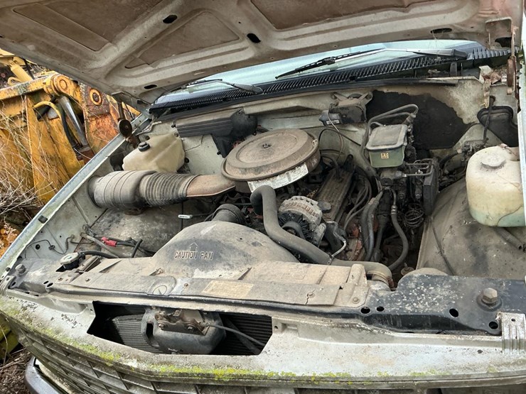 1991-chevrolet-cheyenne-3500-image-12