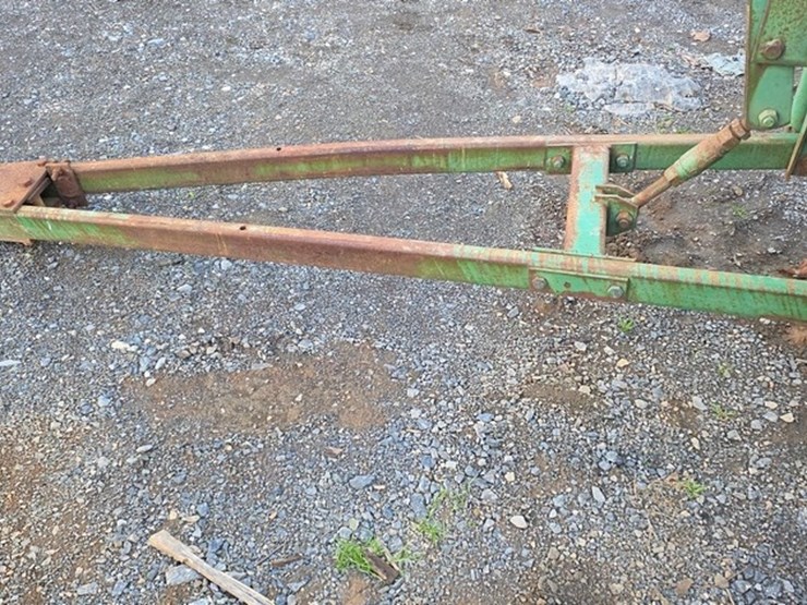 john-deere-210-image-16