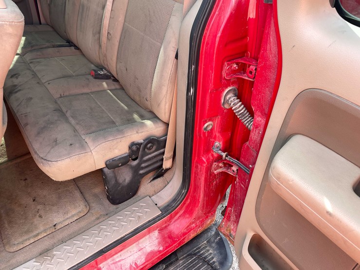 #5675-•-2006-f150-4x4-extended-cab-long-box-(has-wi-title)-image-56