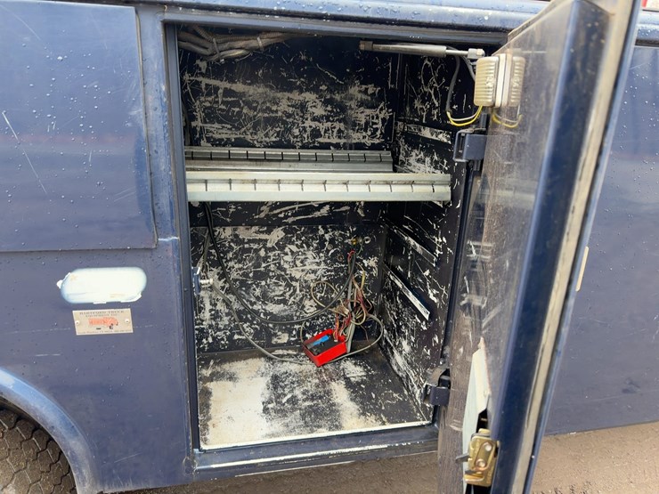 2012-ford-f550-xl-image-19