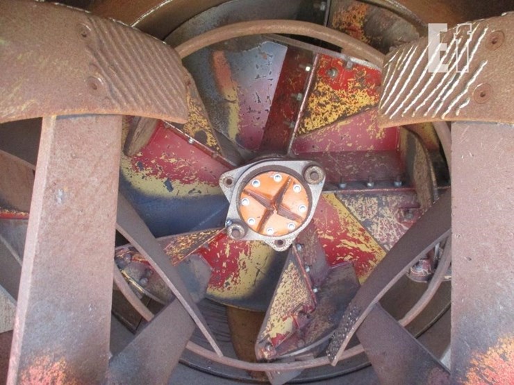 1992-caterpillar-c13-image-27