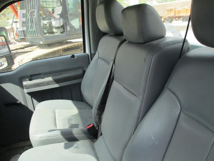 2014-ford-f350-image-8