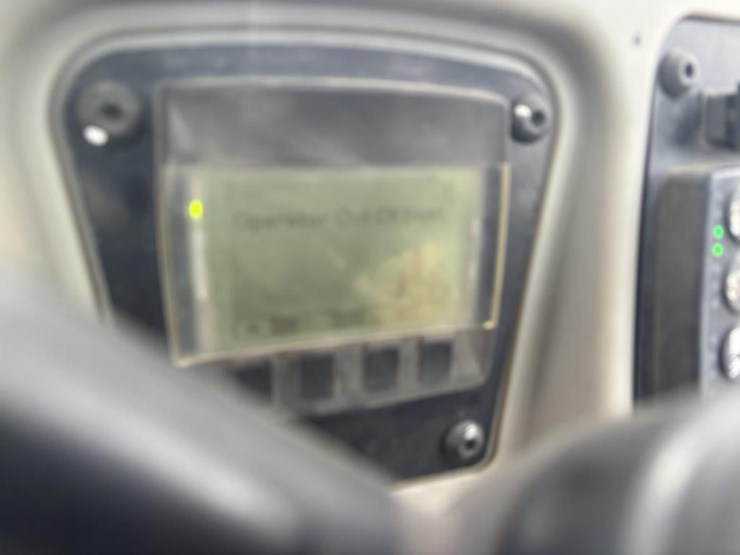 2002-caterpillar-cb24b-image-22