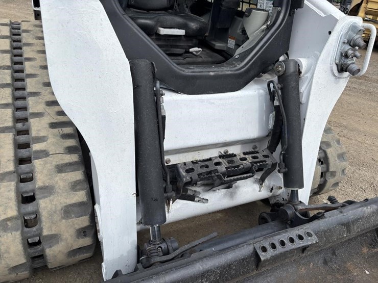 2019-bobcat-t650-image-13