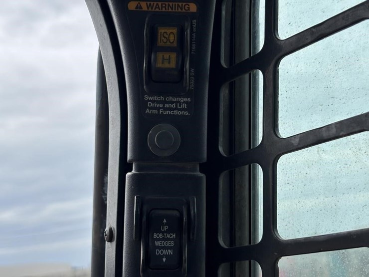 2019-bobcat-t650-image-30