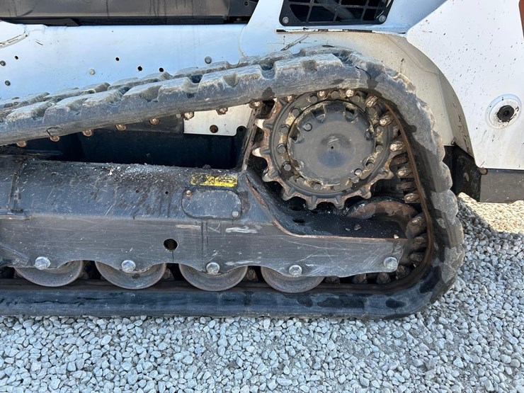 2023-bobcat-t595-image-18