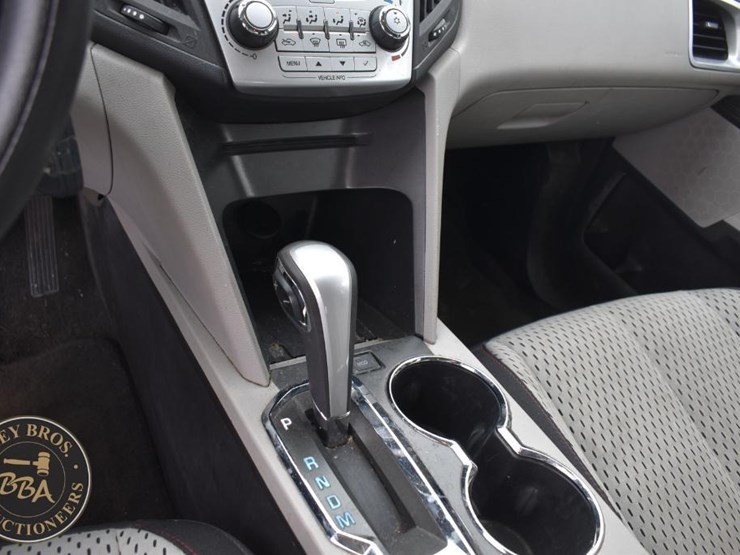 2010-chevrolet-equinox-ls-image-57