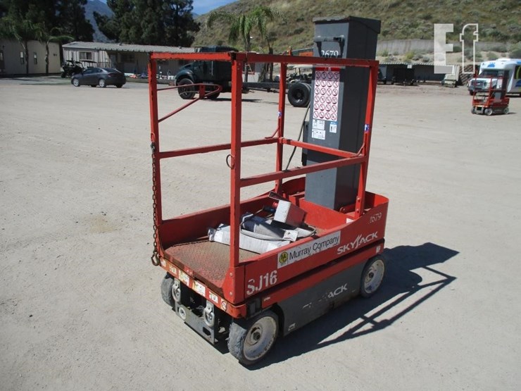 2017-skyjack-sj16-image-2