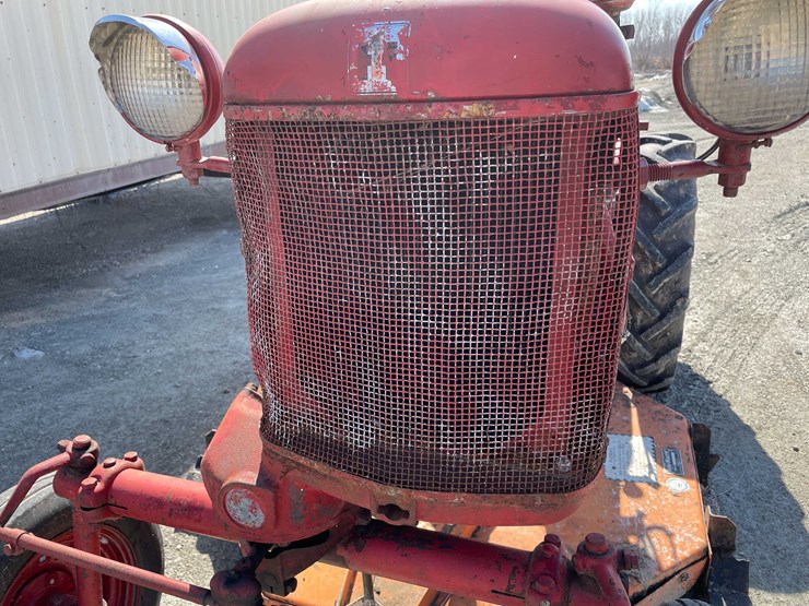 #5682-•-ih-cub-tractor-image-45