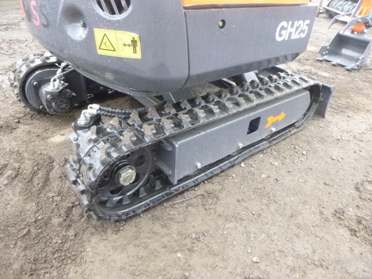 aboss-gh25-hydraulic-excavator-image-27