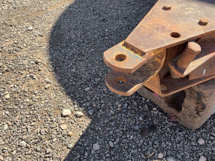 red-portable-pto-driven-feed-grinder-mixer,-steel-construction-image-35